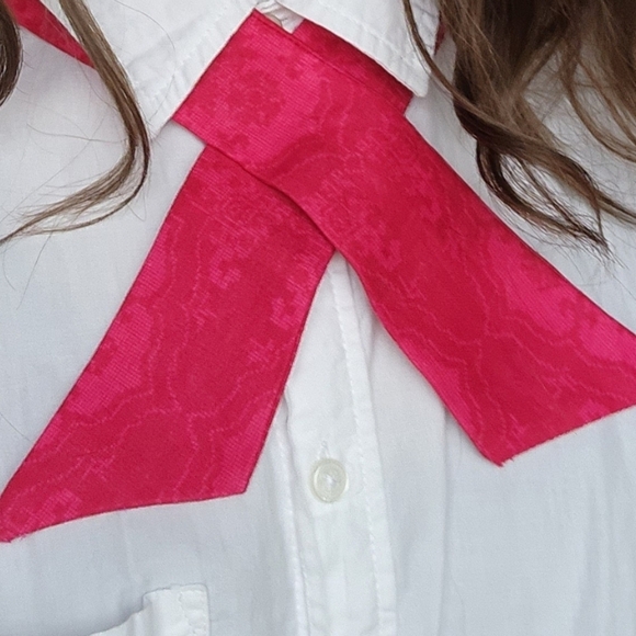 Handmade Red Cotton Cross-Tie - Picture 2 of 2